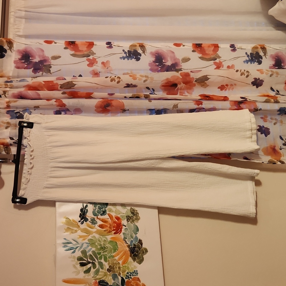 A pair of white summer flare pants size L by joie for $19.